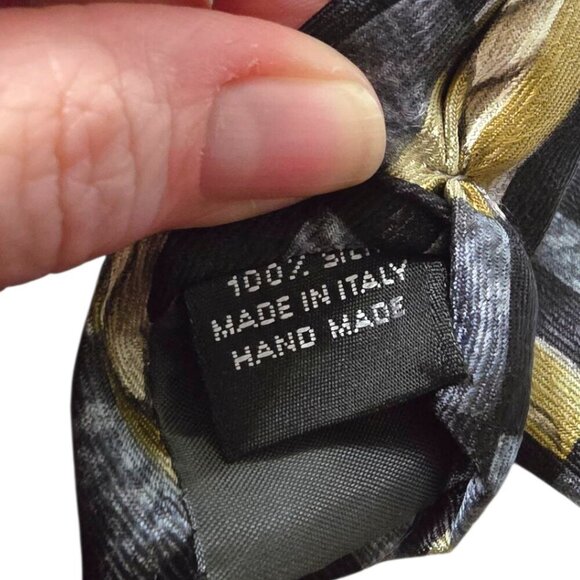 Manzoni Leaf Print Italian Silk Tie - Picture 7 of 7